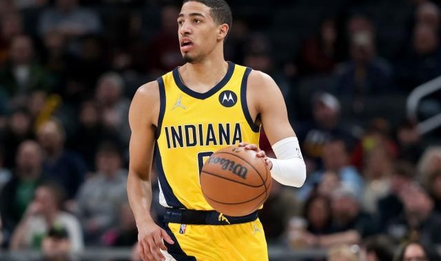 开云-被国王交易令哈利伯顿震惊 保罗是他在NBA的榜样