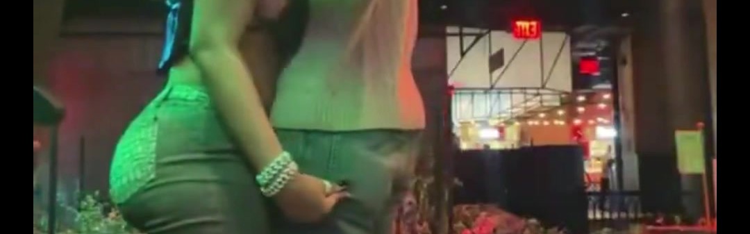 开云体育网址-没眼看！克莱&amp;马冬梅大尺度打高尔夫 友人看了直呼受不了