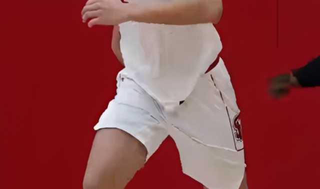 不理想！淡厚然NCAA常规赛替补出战10分钟 罚球2中0仅得2篮板