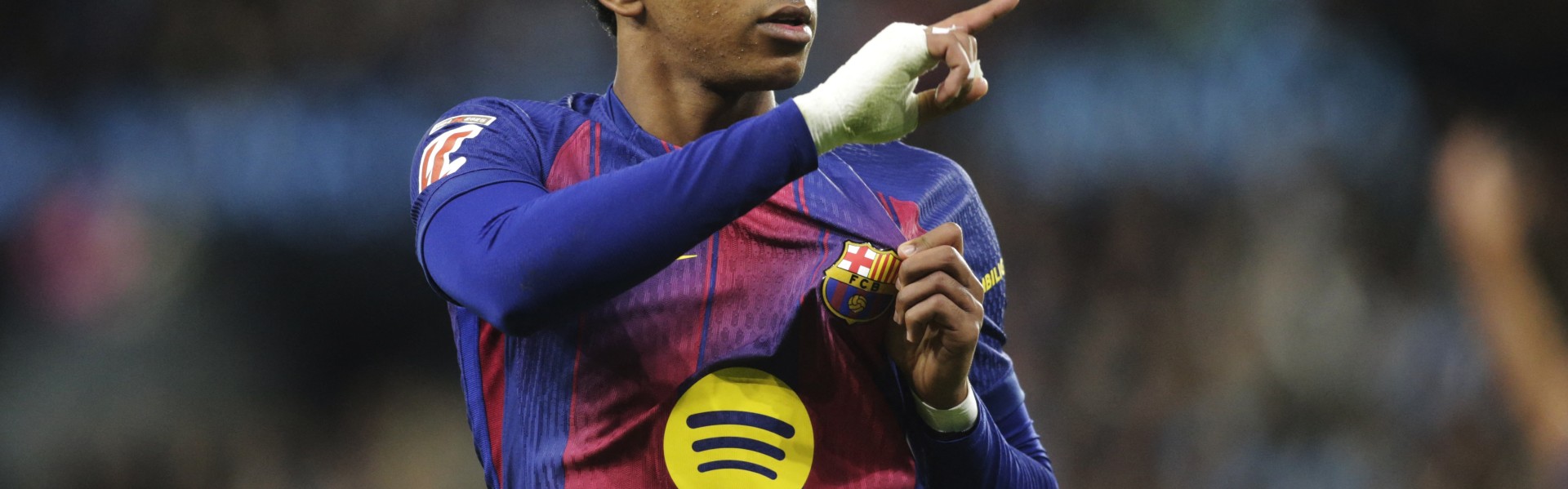 开云体育APP-世体：巴萨计划召开特别会议，讨论新的球衣赞助商事宜